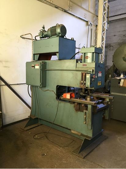 Raco Machinery, Inc.. 60584 - 70 TON MONTGOMERY HYDRAULIC SINGLE END PUNCH